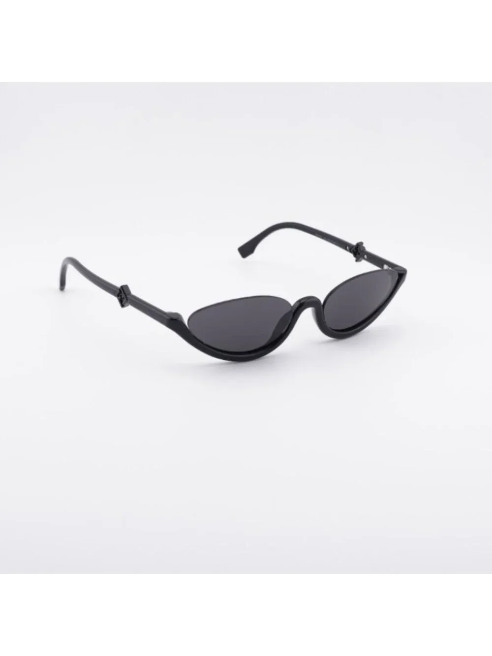 Fendi FE40178U 01A Sunglasses Shiny Black Cat Eye Frame, Smoke Lenses
